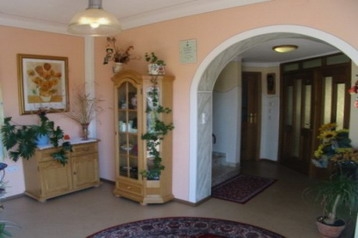 Austria Privát Unterlamm, Exterior